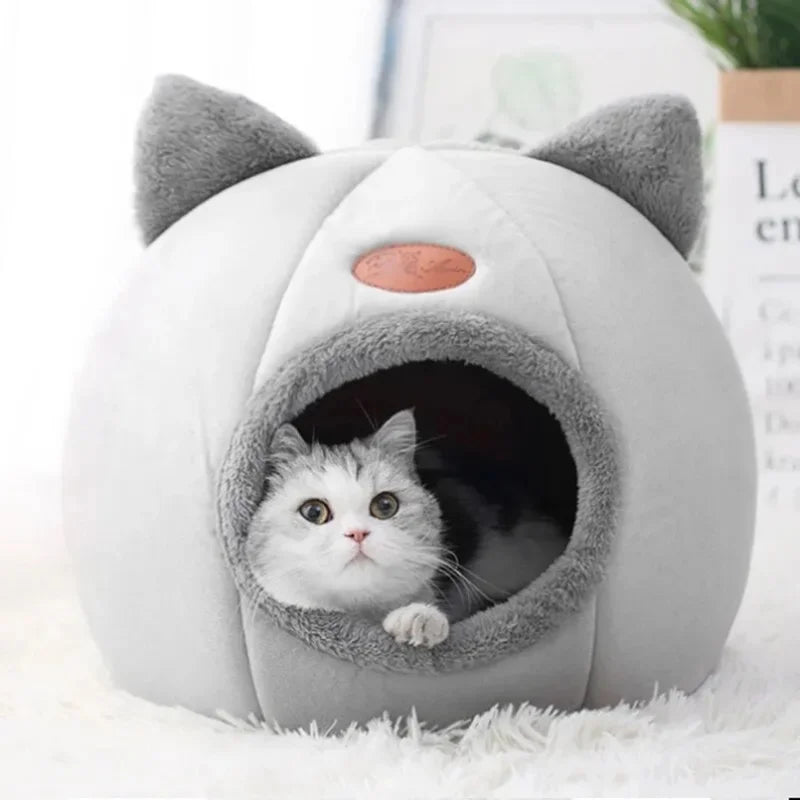 Cozy Hooded Cat Bed with Soft Cushion