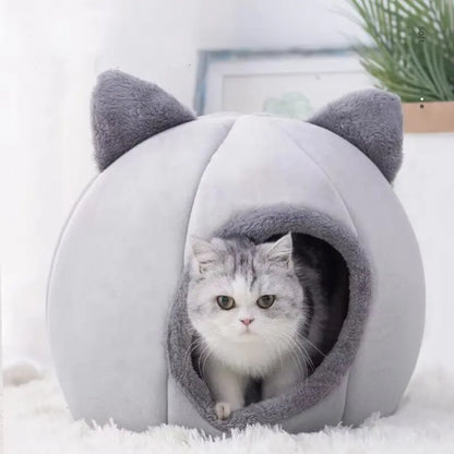 Cozy Hooded Cat Bed with Soft Cushion