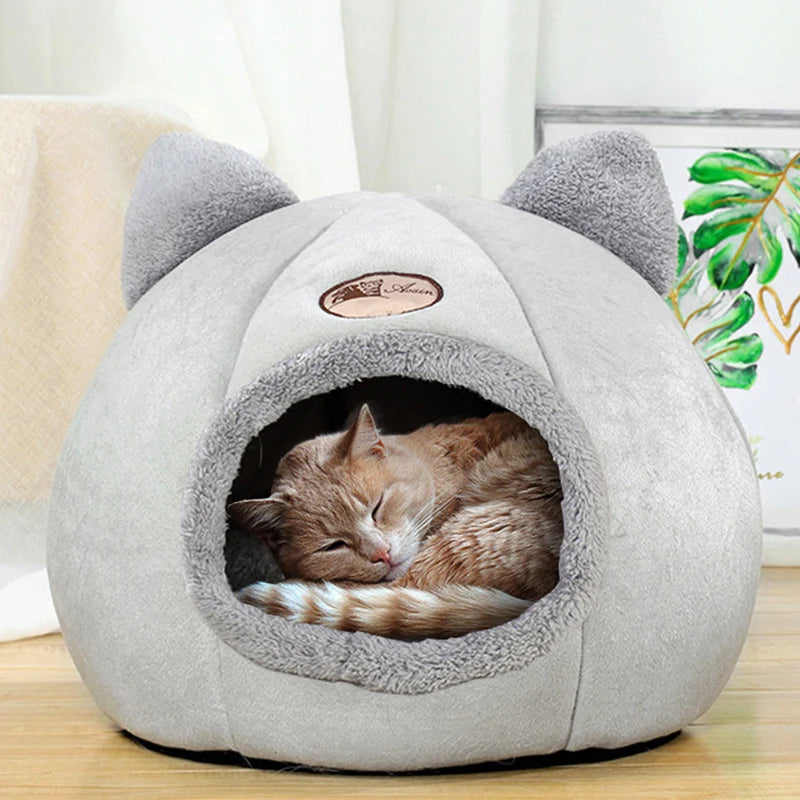 Cozy Hooded Cat Bed with Soft Cushion